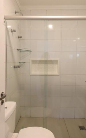 Apartamento para alugar com 241m², 4 quartos e 4 vagas Apartamento para alugar com 241m², 4 quartos e 4 vagasBanheiro