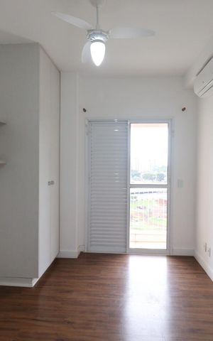 Apartamento para alugar com 241m², 4 quartos e 4 vagas Apartamento para alugar com 241m², 4 quartos e 4 vagasSuíte 3
