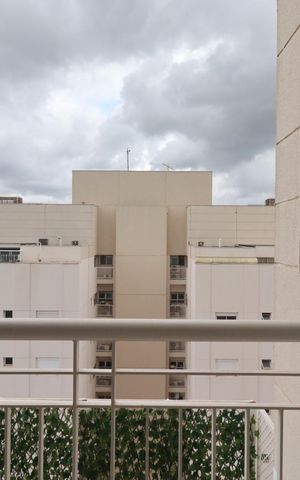 Apartamento para alugar com 241m², 4 quartos e 4 vagas Apartamento para alugar com 241m², 4 quartos e 4 vagasVista