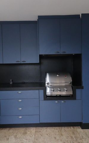 Apartamento para alugar com 241m², 4 quartos e 4 vagas Apartamento para alugar com 241m², 4 quartos e 4 vagasCozinha