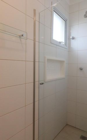 Apartamento para alugar com 241m², 4 quartos e 4 vagas Apartamento para alugar com 241m², 4 quartos e 4 vagasBanheiro da Suíte 1