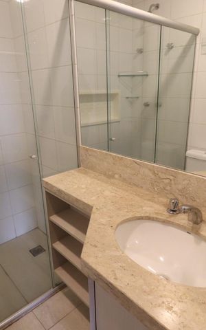 Apartamento para alugar com 241m², 4 quartos e 4 vagas Apartamento para alugar com 241m², 4 quartos e 4 vagasBanheiro