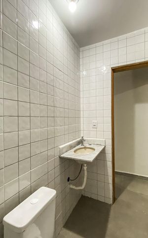 Apartamento para alugar com 38m², 1 quarto e sem vaga Apartamento para alugar com 38m², 1 quarto e sem vagaBanheiro