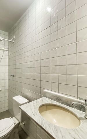 Apartamento para alugar com 38m², 1 quarto e sem vaga Apartamento para alugar com 38m², 1 quarto e sem vagaBanheiro
