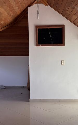 Casa à venda com 283m², 3 quartos e 3 vagas