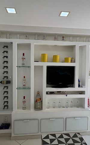 Casa à venda com 283m², 3 quartos e 3 vagas