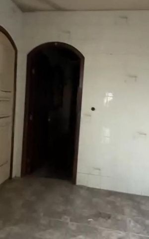 Casa à venda com 196m², 2 quartos e 2 vagasCozinha 