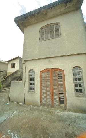 Casa à venda com 196m², 2 quartos e 2 vagasVista Interna 