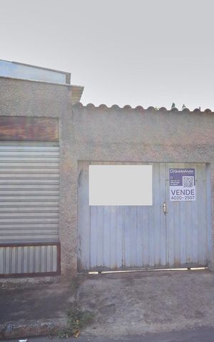 Casa à venda com 480m², 2 quartos e 2 vagasFachada