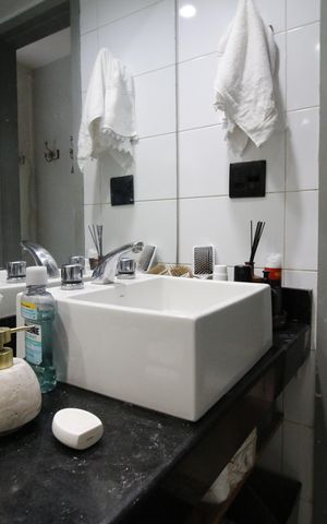 Apartamento à venda com 96m², 3 quartos e 1 vagaBanheiro da Suíte 2