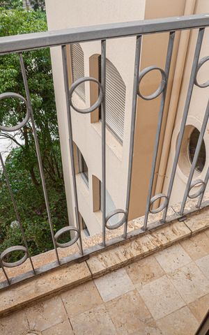 Apartamento à venda com 126m², 3 quartos e 1 vaga Apartamento à venda com 126m², 3 quartos e 1 vagaVaranda da Suíte