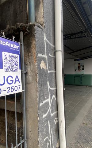 Casa para alugar com 40m², 2 quartos e sem vaga Casa para alugar com 40m², 2 quartos e sem vagaFachada