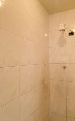 Casa para alugar com 40m², 2 quartos e sem vaga Casa para alugar com 40m², 2 quartos e sem vagaBanheiro