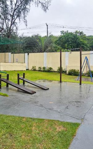 Apartamento para alugar com 55m², 2 quartos e 1 vaga Apartamento para alugar com 55m², 2 quartos e 1 vagaÁrea comum - Playground