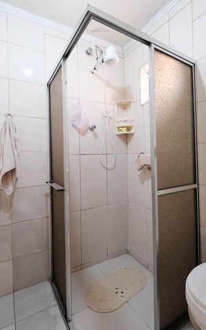 Casa à venda com 180m², 2 quartos e 1 vagaSuíte