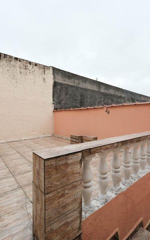 Casa à venda com 180m², 2 quartos e 1 vagaÁrea externa