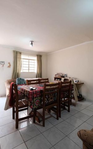 Casa à venda com 180m², 2 quartos e 1 vagaSala