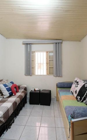 Casa à venda com 180m², 2 quartos e 1 vagaQuarto