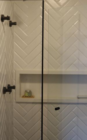 Apartamento à venda com 68m², 2 quartos e 2 vagas Apartamento à venda com 68m², 2 quartos e 2 vagasBanheiro Social