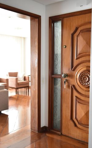 Apartamento à venda com 223m², 4 quartos e 4 vagasEntrada