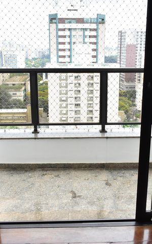 Apartamento à venda com 223m², 4 quartos e 4 vagasSacada
