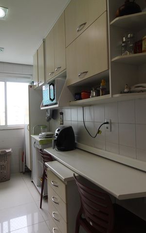 Apartamento à venda com 77m², 2 quartos e 1 vagaCozinha