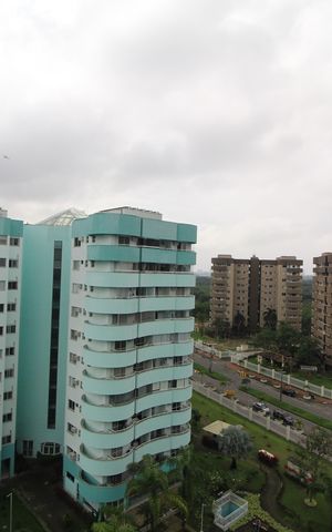 Apartamento à venda com 77m², 2 quartos e 1 vagaSala - Vista