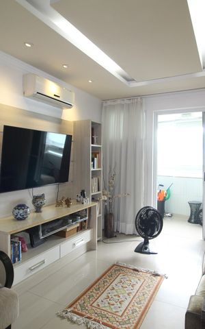 Apartamento à venda com 77m², 2 quartos e 1 vagaSala