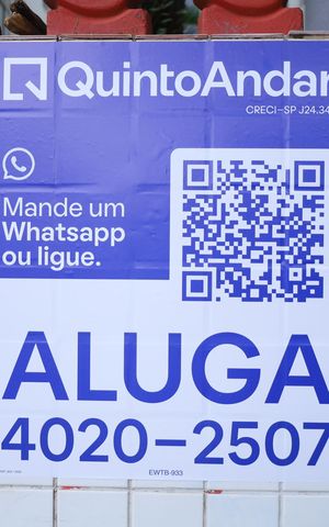 Apartamento para alugar com 55m², 3 quartos e 1 vagaPlaca GRANDE instalada na fachada do condomínio, dia 02.10.2026 - Código da placa:  EWTB-933