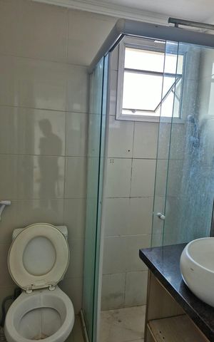 Apartamento à venda com 55m², 2 quartos e 1 vaga Apartamento à venda com 55m², 2 quartos e 1 vagaBanheiro