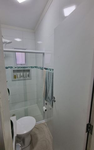 Casa de condomínio à venda com 50m², 2 quartos e 1 vaga Casa de condomínio à venda com 50m², 2 quartos e 1 vagaBanheiro