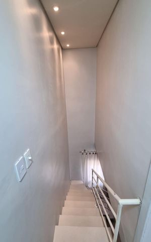 Casa de condomínio à venda com 50m², 2 quartos e 1 vaga Casa de condomínio à venda com 50m², 2 quartos e 1 vagaCorredor
