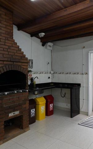 Casa de condomínio à venda com 50m², 2 quartos e 1 vaga Casa de condomínio à venda com 50m², 2 quartos e 1 vagaÁrea externa