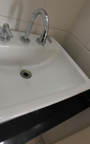 Apartamento para alugar com 65m², 3 quartos e 2 vagasBanheiro da Suíte - Pia