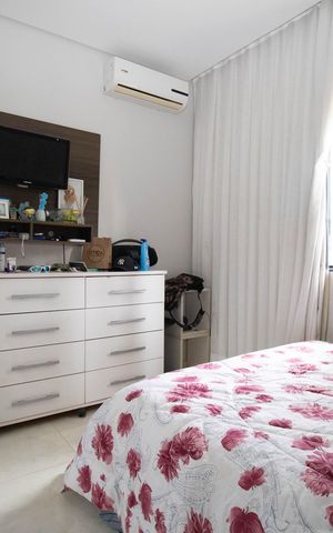 Casa de condomínio à venda com 800m², 4 quartos e 4 vagas Casa de condomínio à venda com 800m², 4 quartos e 4 vagasQuarto 2
