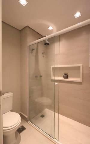 Apartamento para alugar com 72m², 2 quartos e 2 vagas Apartamento para alugar com 72m², 2 quartos e 2 vagasBanheiro da Suíte 1