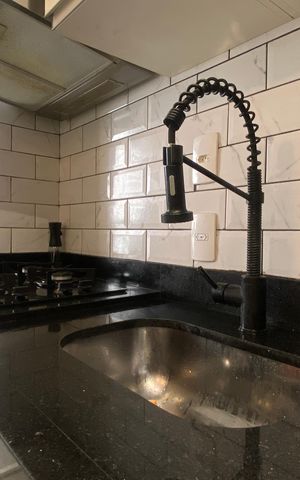 Apartamento à venda com 48m², 2 quartos e 1 vaga Apartamento à venda com 48m², 2 quartos e 1 vagaCozinha - Área de Serviço