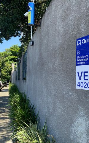Apartamento à venda com 48m², 2 quartos e 1 vaga Apartamento à venda com 48m², 2 quartos e 1 vagaFachada e Placa