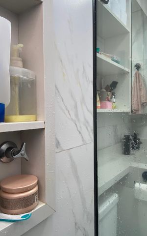 Apartamento à venda com 48m², 2 quartos e 1 vaga Apartamento à venda com 48m², 2 quartos e 1 vagaBanheiro