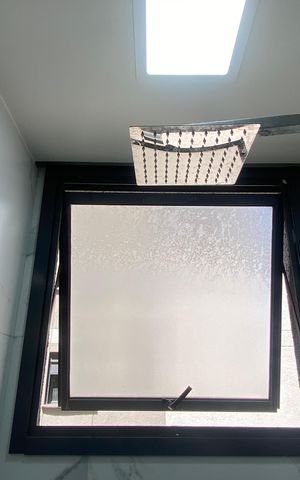 Apartamento à venda com 48m², 2 quartos e 1 vaga Apartamento à venda com 48m², 2 quartos e 1 vagaBanheiro