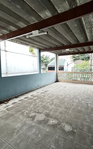 Casa à venda com 110m², 2 quartos e sem vagaÁrea externa