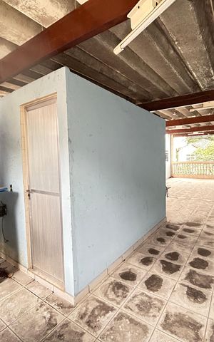 Casa à venda com 110m², 2 quartos e sem vagaÁrea externa