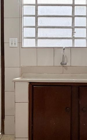 Casa para alugar com 50m², 1 quarto e 1 vaga