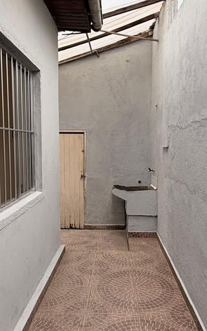 Casa para alugar com 50m², 1 quarto e 1 vaga