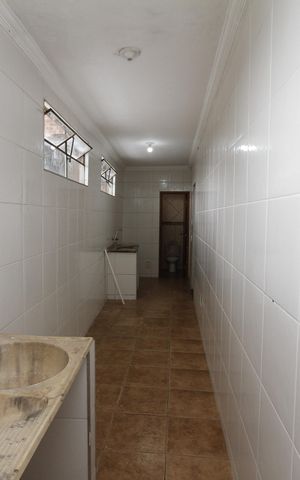 Casa para alugar com 60m², 2 quartos e sem vagaCozinha e Área de Serviço