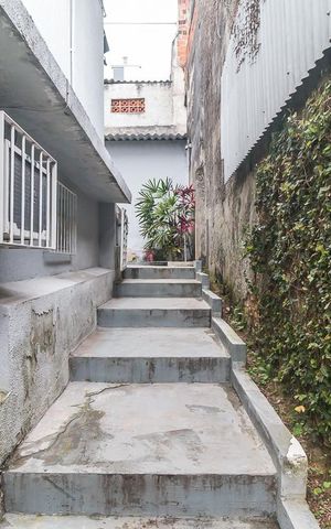 Casa para alugar com 143m², 3 quartos e 5 vagas Casa para alugar com 143m², 3 quartos e 5 vagasCorredor