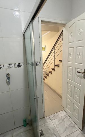 Casa à venda com 323m², 3 quartos e 3 vagasBanheiro Social 2
