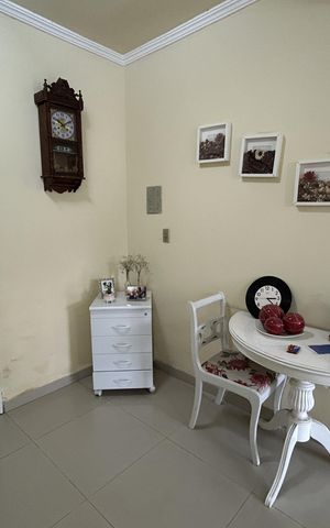 Casa à venda com 323m², 3 quartos e 3 vagasSala
