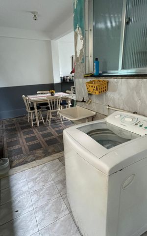 Casa à venda com 323m², 3 quartos e 3 vagasÁrea de Serviço