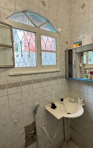 Casa à venda com 323m², 3 quartos e 3 vagasBanheiro Social 1